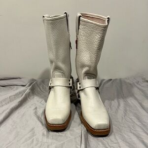 FRYE AND CO. Women's Harness White Leather Boots